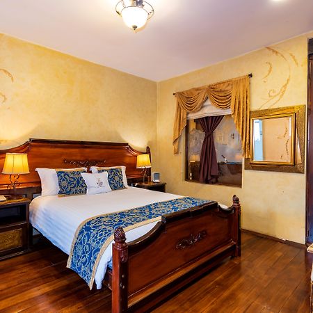 Hotel Boutique Los Balcones Cuenca Bagian luar foto