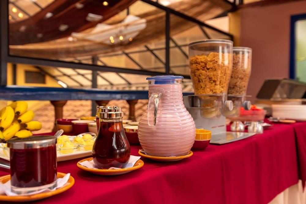 Hotel Boutique Los Balcones Cuenca Bagian luar foto