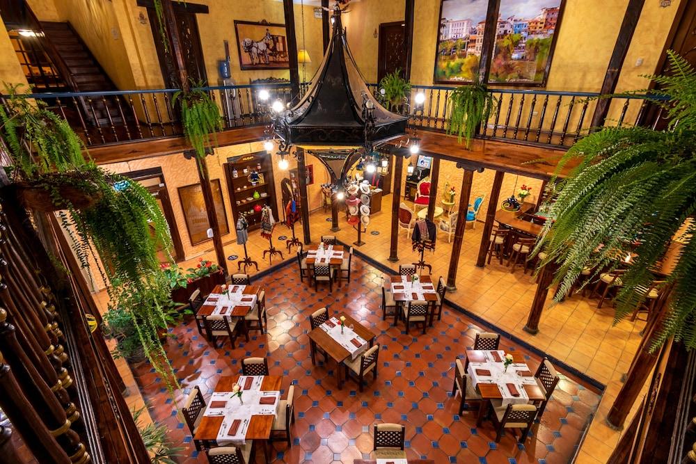 Hotel Boutique Los Balcones Cuenca Bagian luar foto