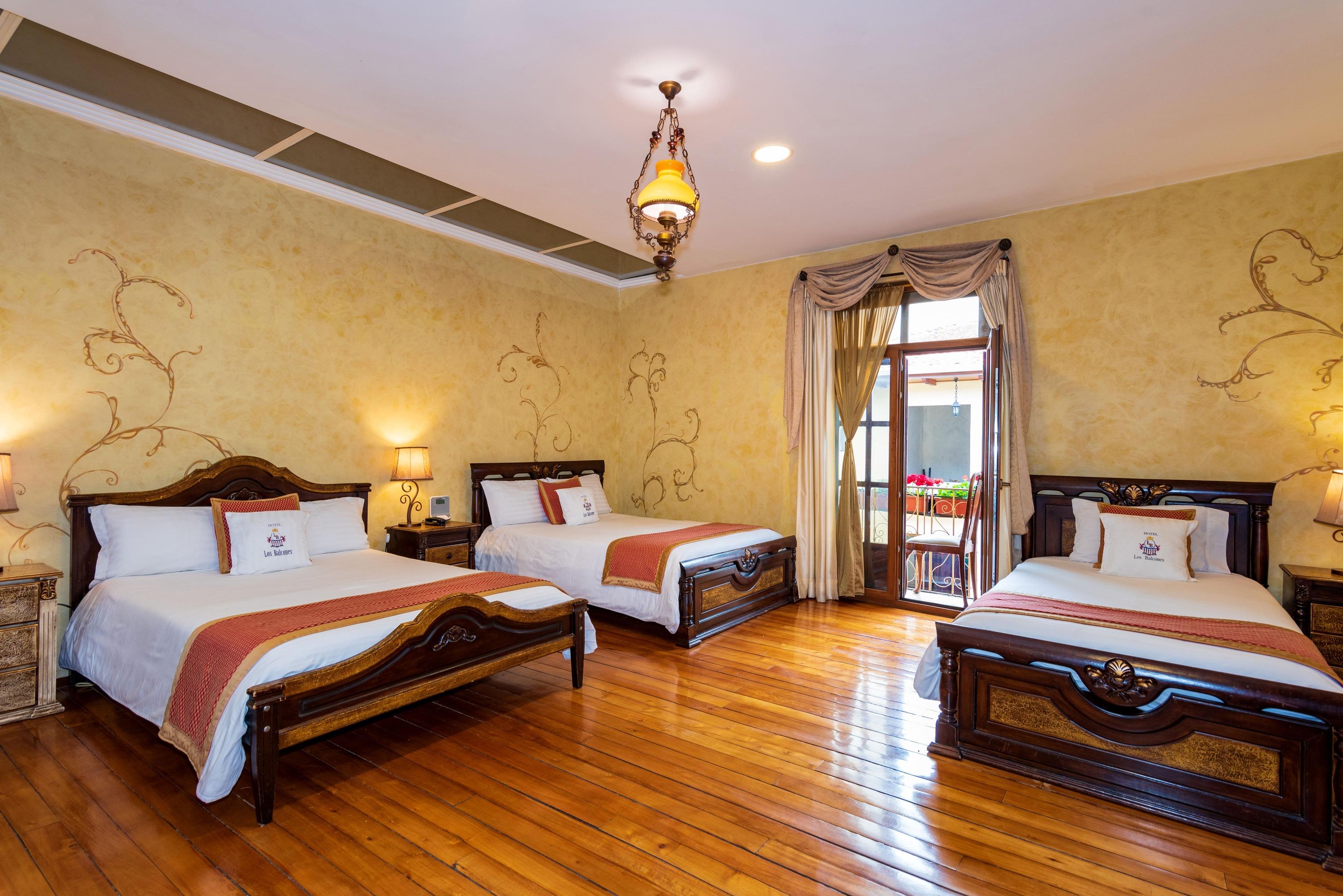 Hotel Boutique Los Balcones Cuenca Bagian luar foto