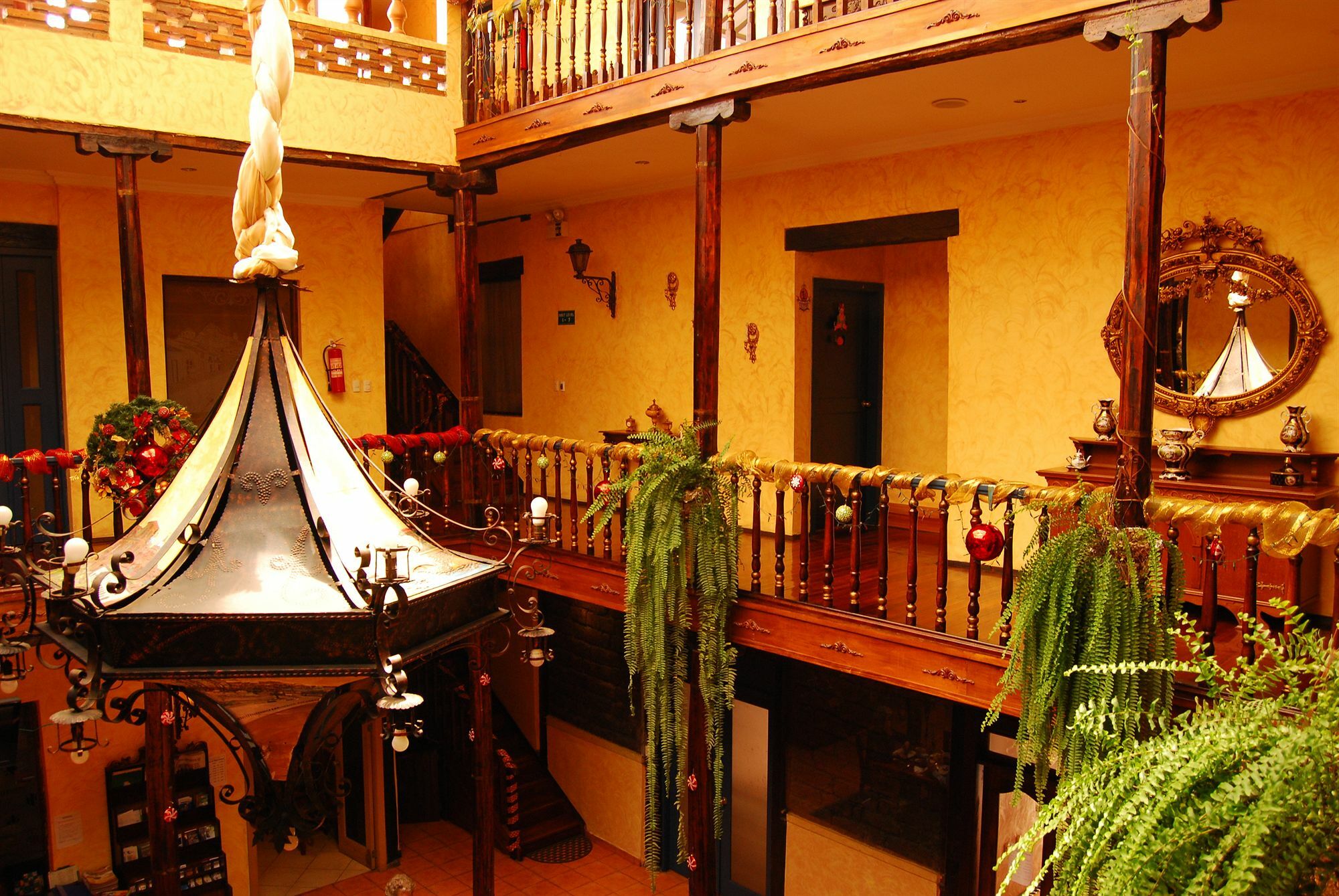 Hotel Boutique Los Balcones Cuenca Bagian luar foto