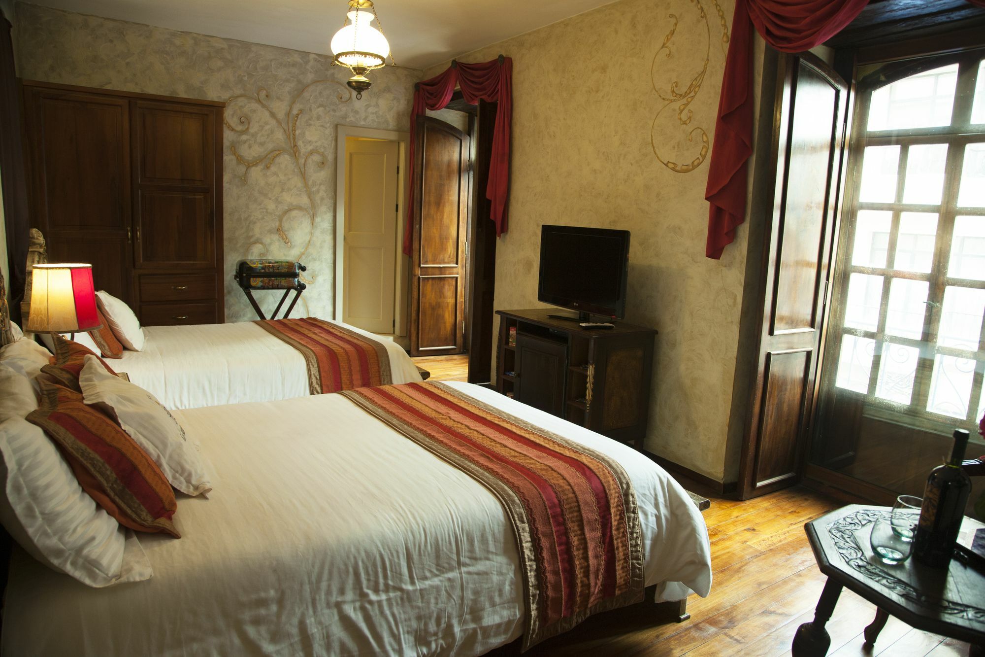 Hotel Boutique Los Balcones Cuenca Bagian luar foto